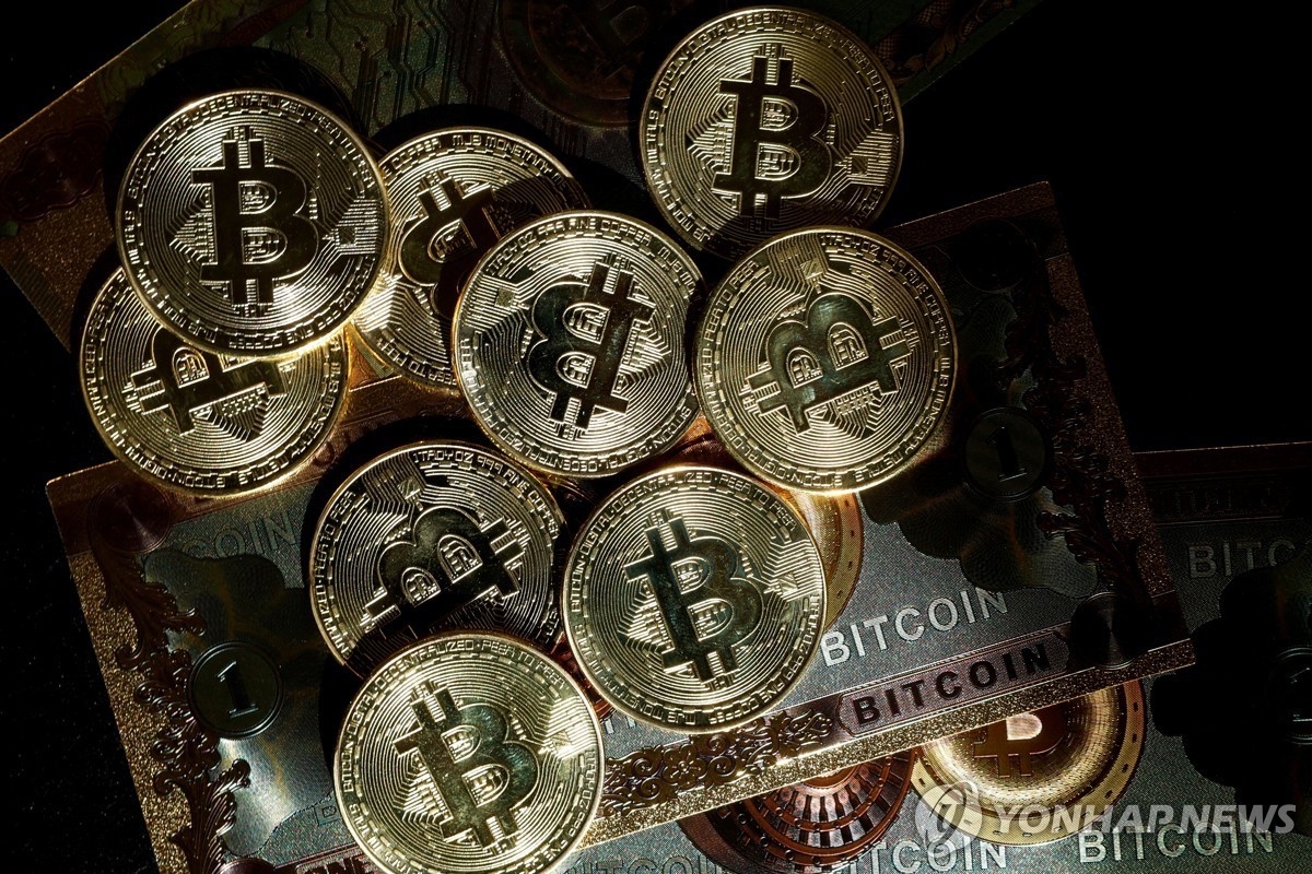 트럼프 당선 가능성 주춤에 비트코인 흔들, 5천 달러 급락 < 비트코인 < 기사본문 - 프리진경제