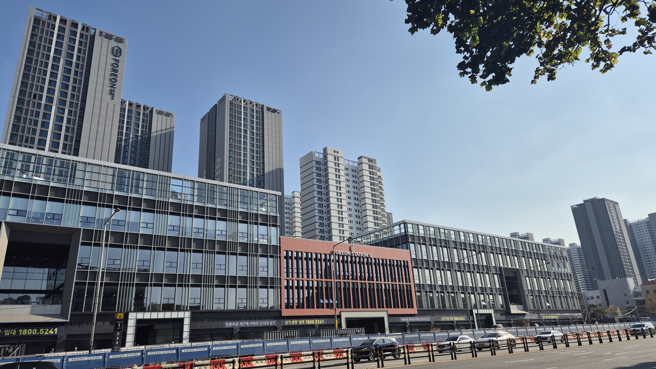 현장을 가다] 27일부터 입주 시작, 옛 둔촌주공재건축 단지 현재 상황은? < 부동산·건설 < 기사본문 - 프리진경제