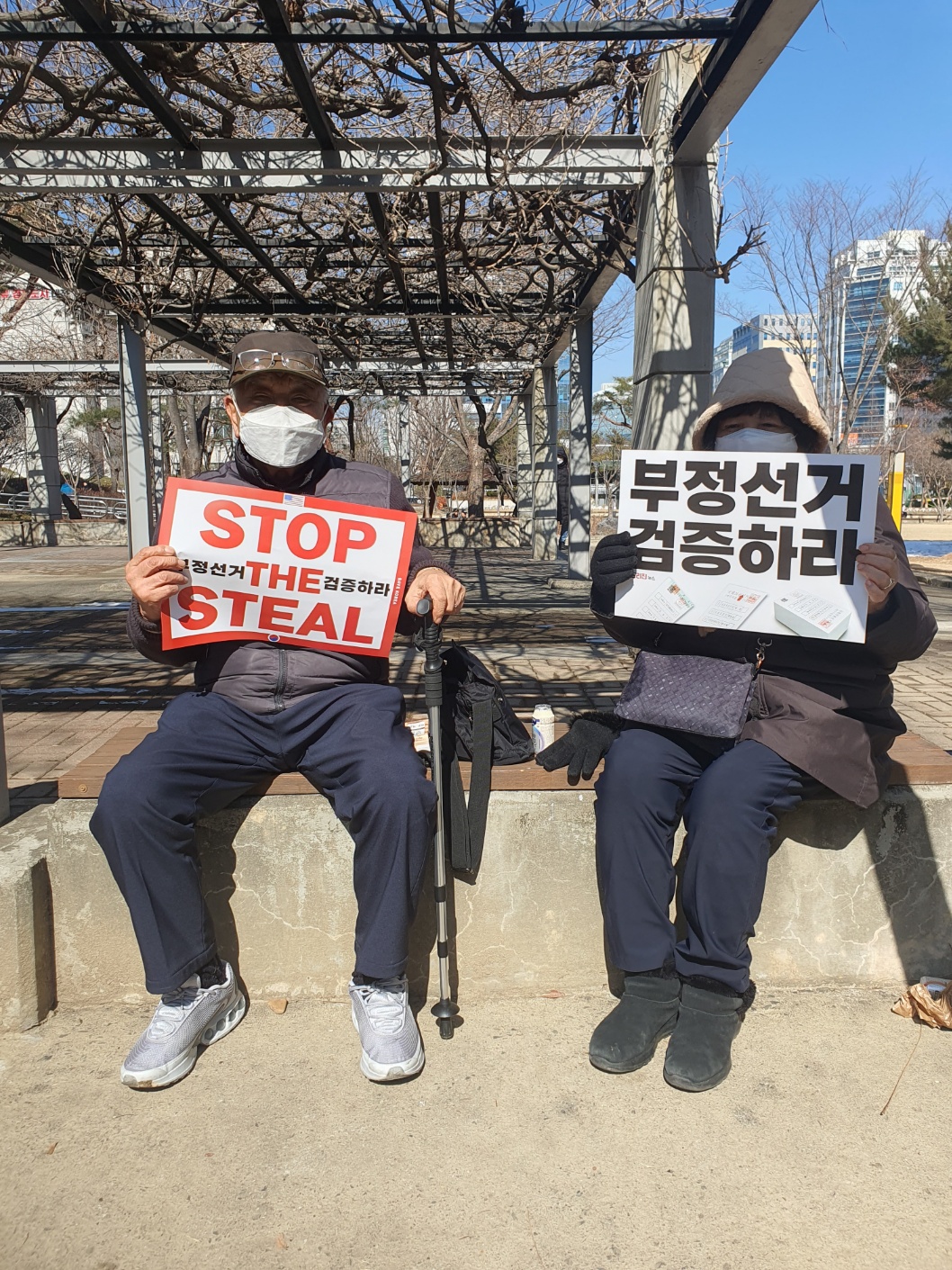 어떻게 지킨 민주주의인데”...대전 집회 참석한 한 참전용사의 탄식 < 특집 < 교육·문화 < 기사본문 - 프리진경제