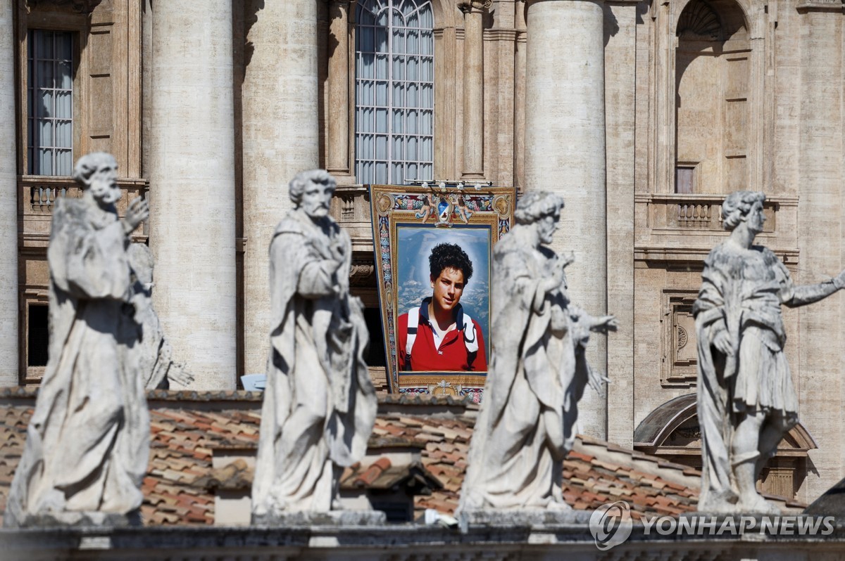 첫 밀레니얼 성인, 카를로 아쿠티스…레오 14세 